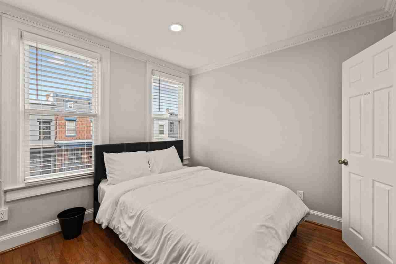 613 Harvard St Nw #1511067P - Photo 7 of 14