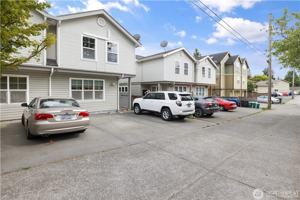 featured image of 5619 Fauntleroy Way Sw