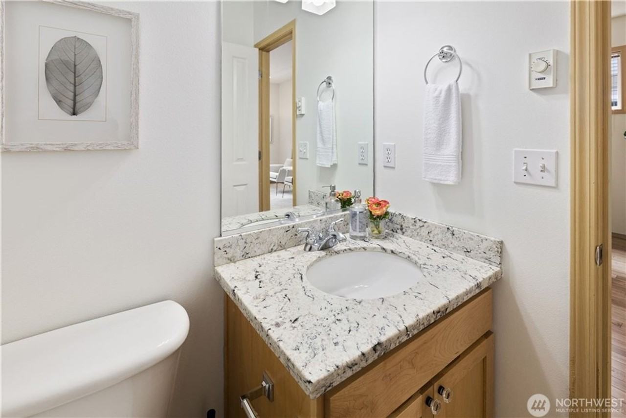 5619 Fauntleroy Way Sw - Photo 2 of 50