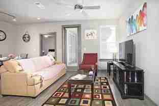 1905 Canterbury St - Photo 1 of 1