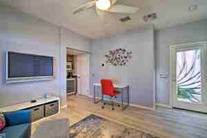featured image of 15999 W Cambridge Ave
