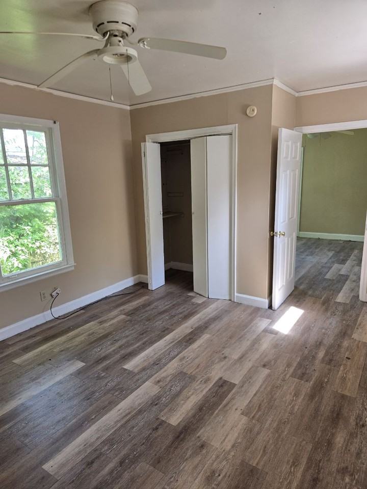 3703 Fairoaks Ave - Photo 6 of 9