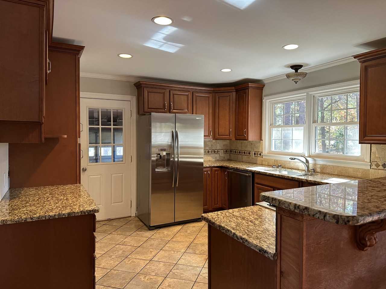 147 Pine Ridge Dr - Photo 5 of 15