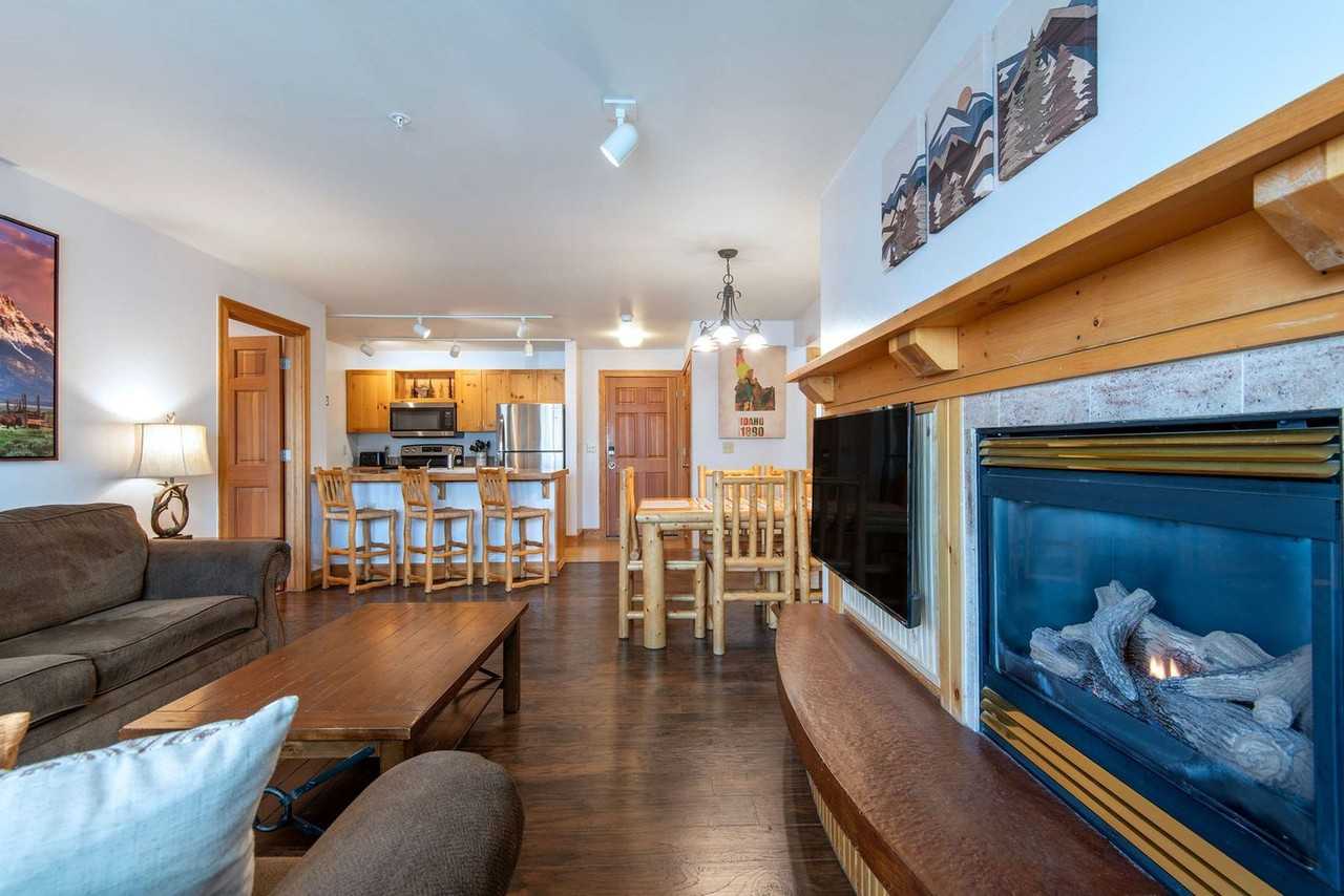 2740 Shadowmoon Ln #1520907P - Photo 3 of 35
