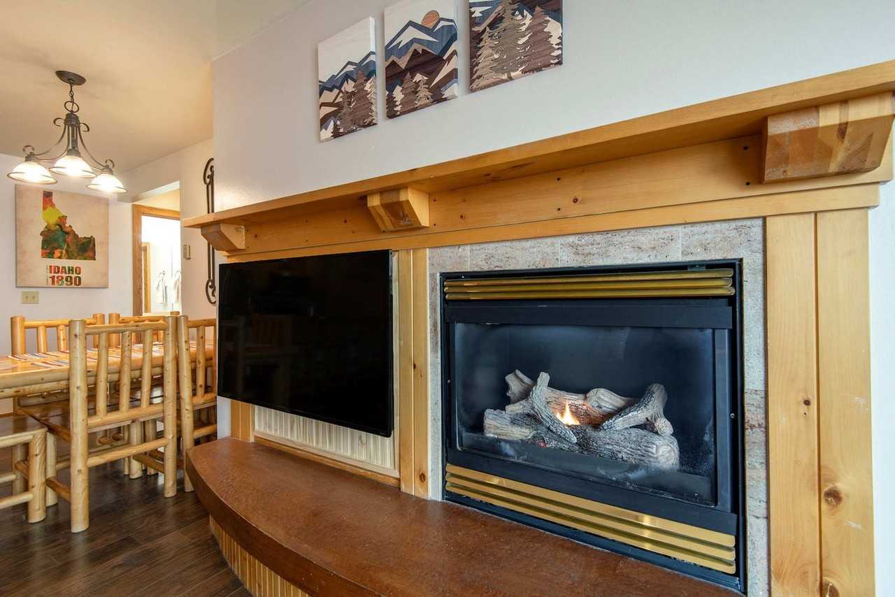 2740 Shadowmoon Ln #1520907P - Photo 7 of 35