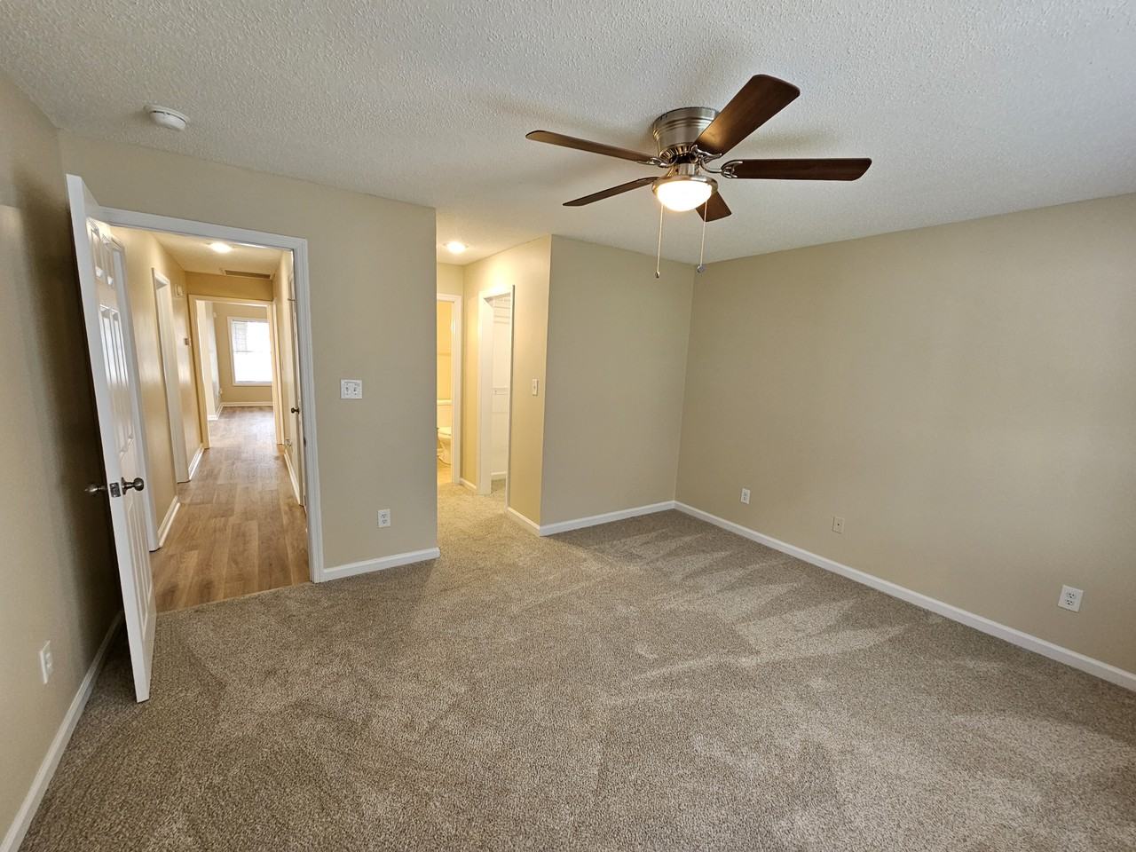 1802 Barberry Dr #1802 - Photo 7 of 13