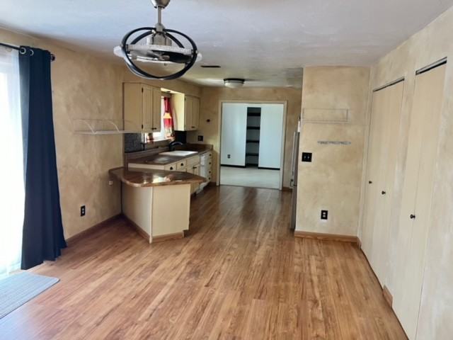 658 En - Photo 3 of 24