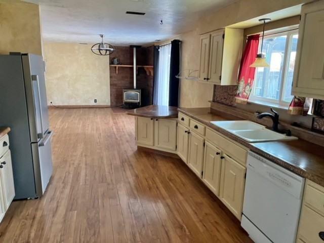 658 En - Photo 6 of 24