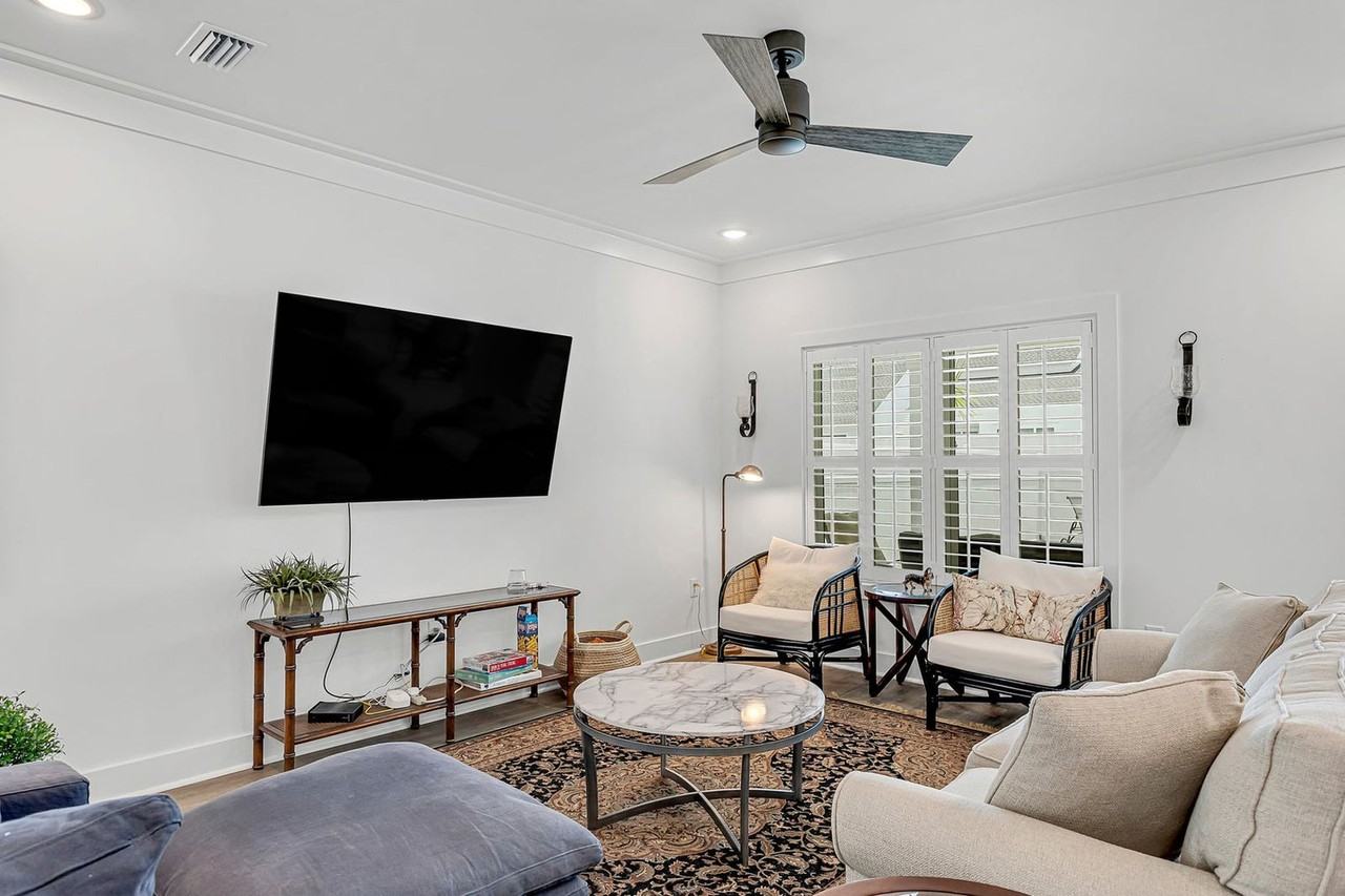 22811 Ann Miller Rd #1523310P - Photo 3 of 41