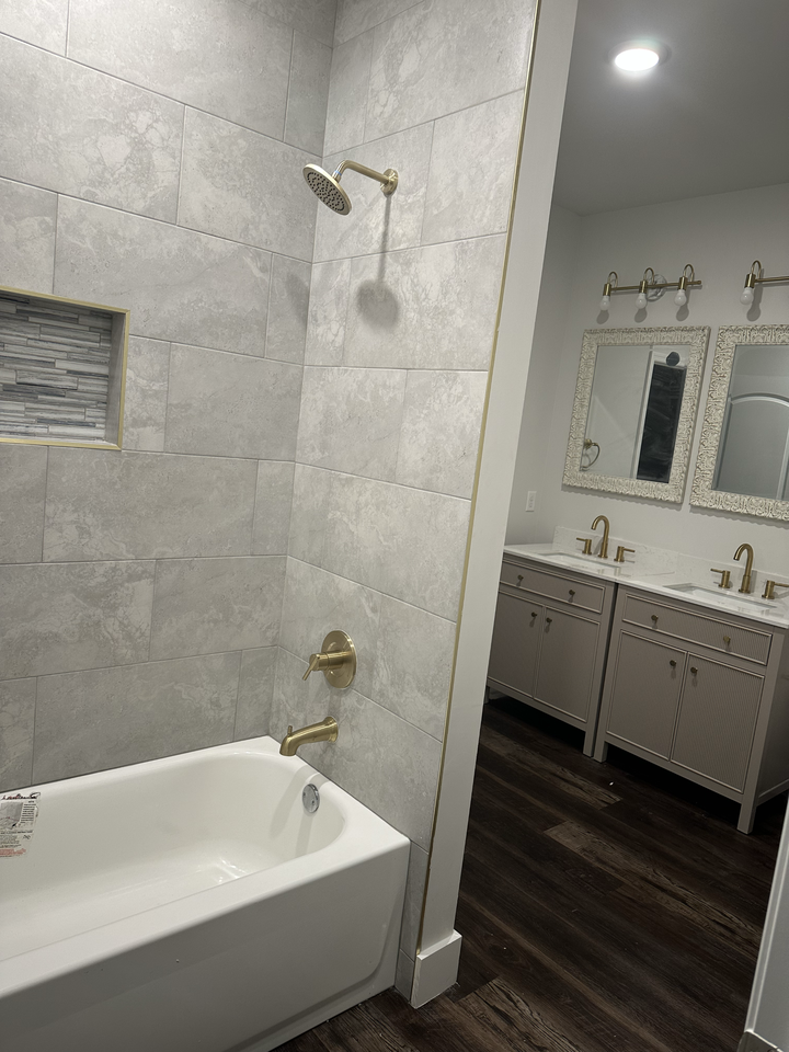 726 W Victory Dr - Photo 5 of 13