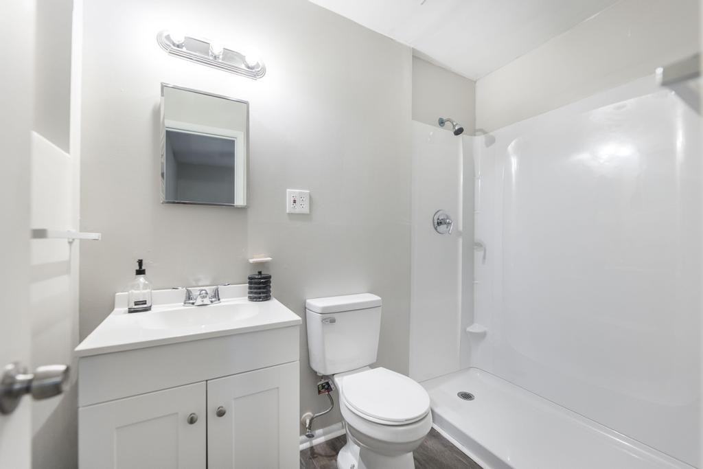 705 American Blvd - Photo 3 of 18