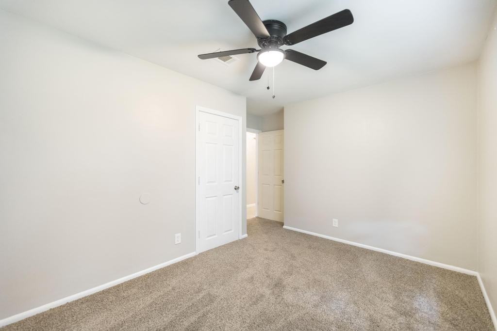 705 American Blvd - Photo 7 of 18