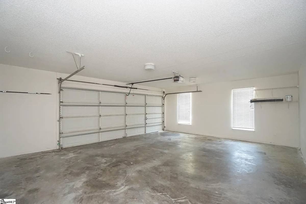 106 Greenapple Way - Photo 3 of 13