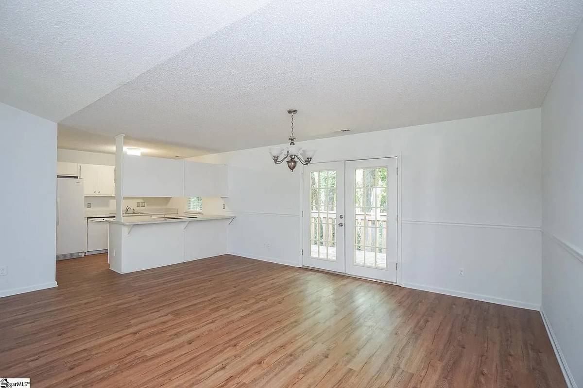 106 Greenapple Way - Photo 7 of 13