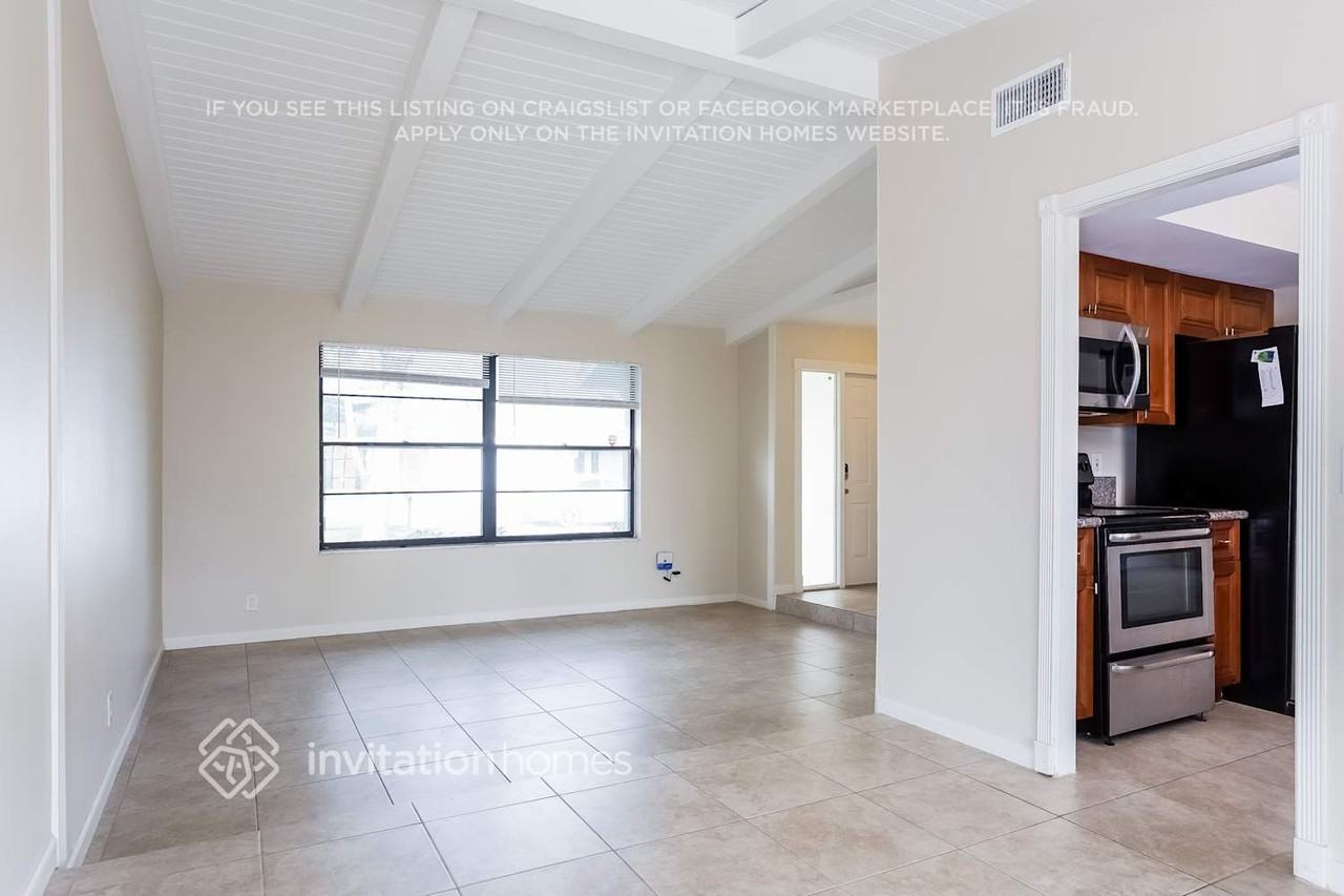 782 Ryanwood Dr - Photo 6 of 15