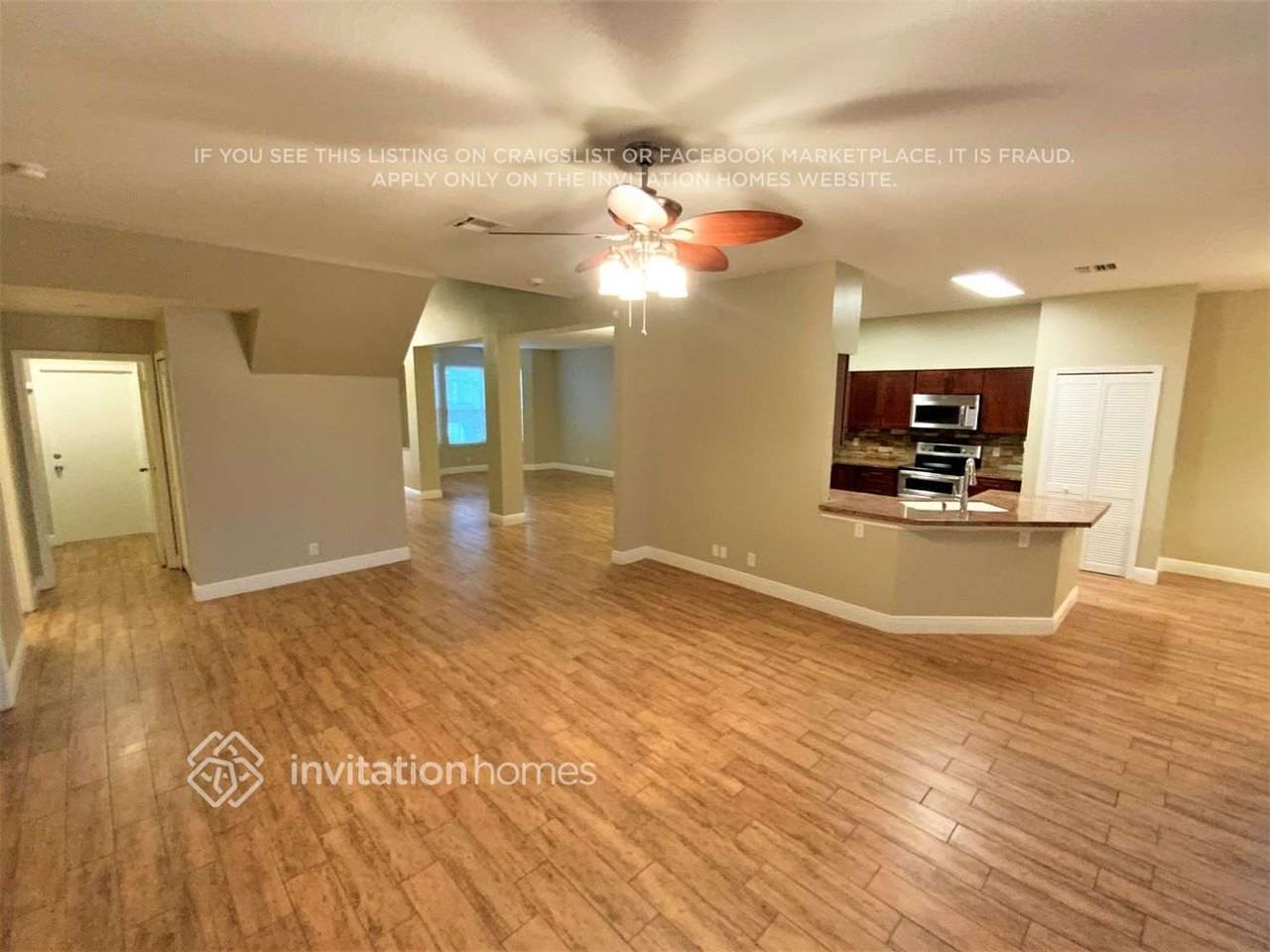 15701 Bent Creek Rd - Photo 3 of 13