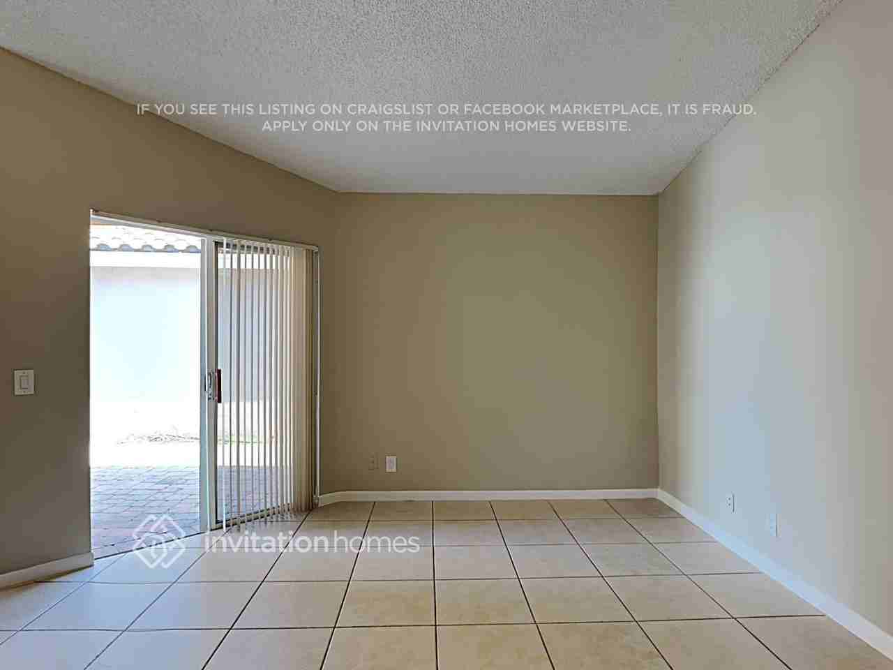 1513 Garden Rd - Photo 4 of 9