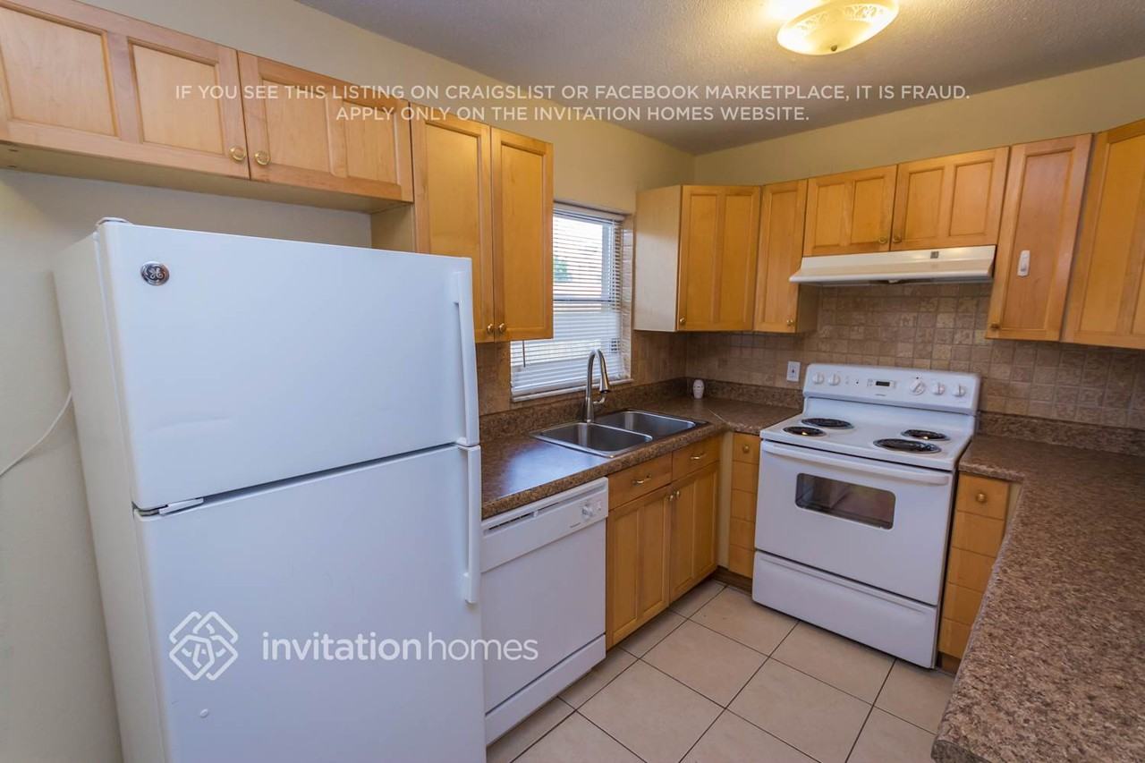 640 Barber Ave - Photo 5 of 17