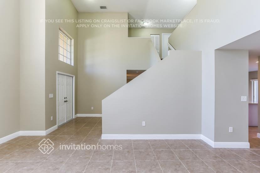 15533 Sw 96th Ter - Photo 2 of 19