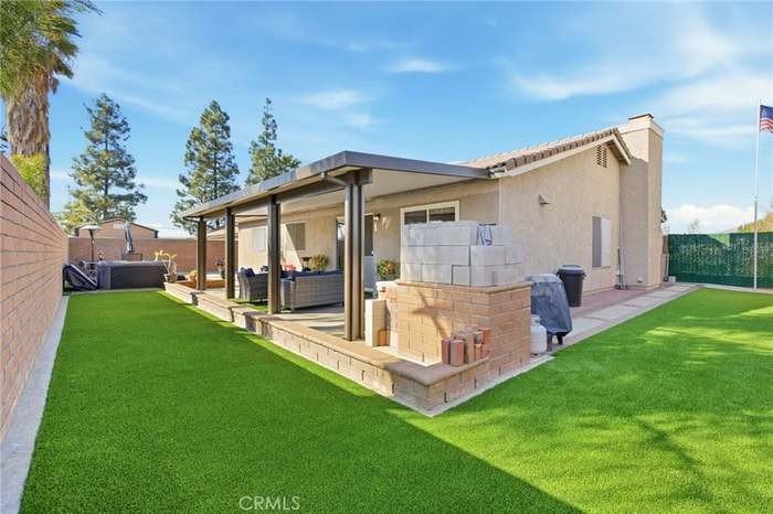 25529 Brodiaea Ave - Photo 5 of 14
