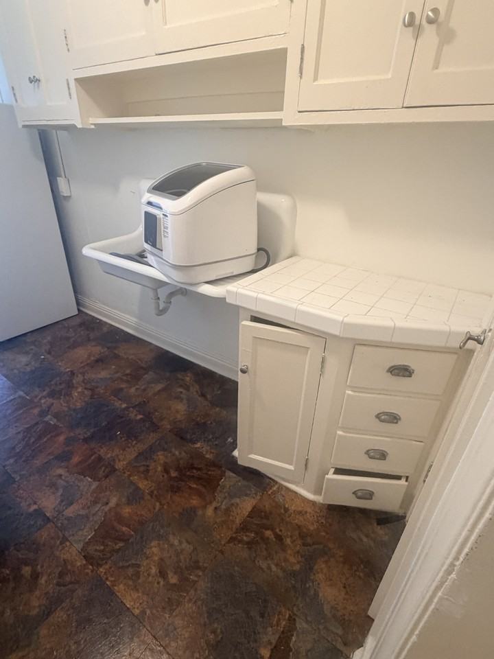 1275 N Washington St #10 - Photo 7 of 13
