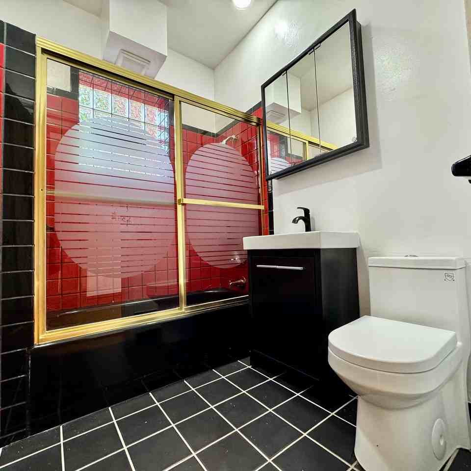 2246 N Springfield Ave #1 - Photo 5 of 8