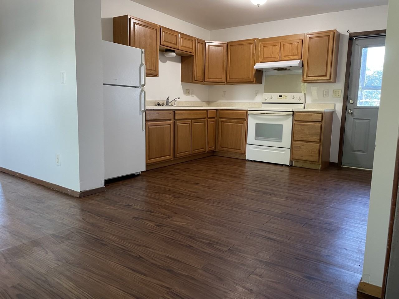116 Schoolview Dr #A1 - Photo 3 of 9