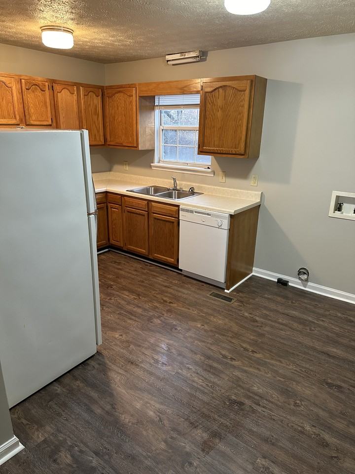 2381 County Road 437 #D - Photo 6 of 12