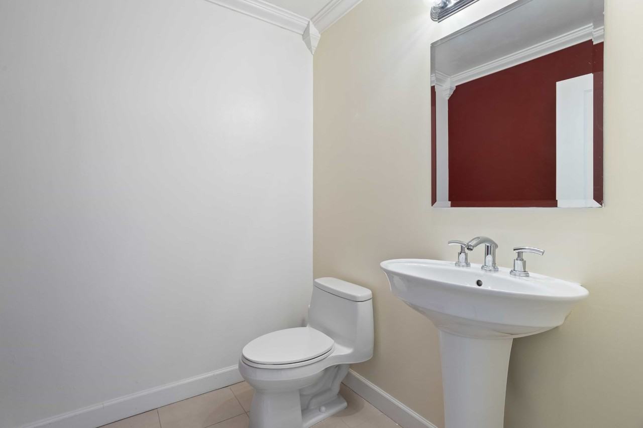 1945 South Ocean Drive #503 - Photo 6 of 6