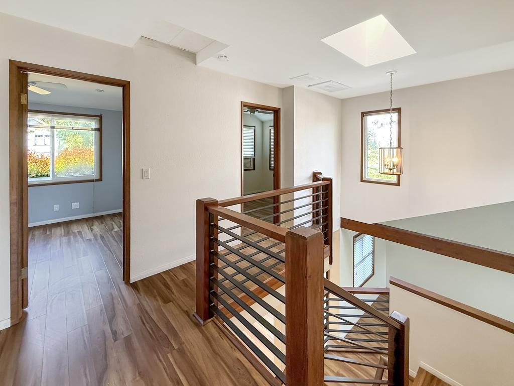 820 W Victoria St - Photo 6 of 10