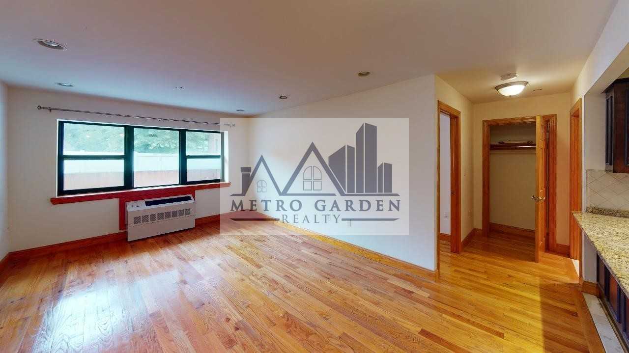 84-14 143rd Street #2E - Photo 2 of 23