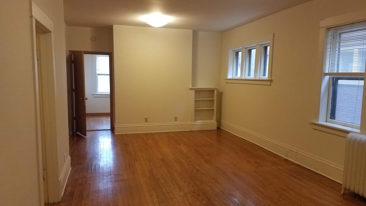 99 North Milton Street - Photo 4 of 15