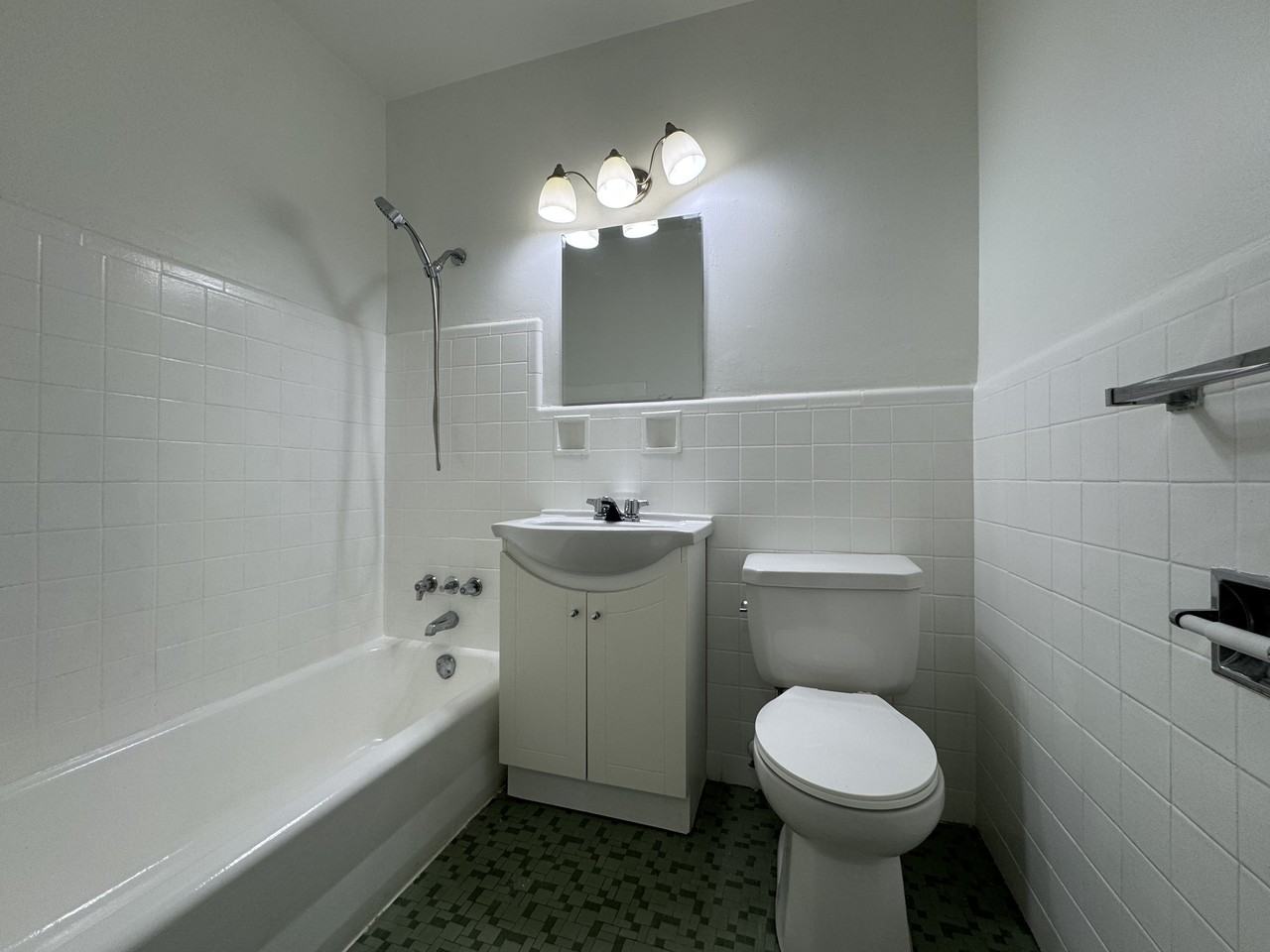 325A James Street South #206 - Photo 7 of 8