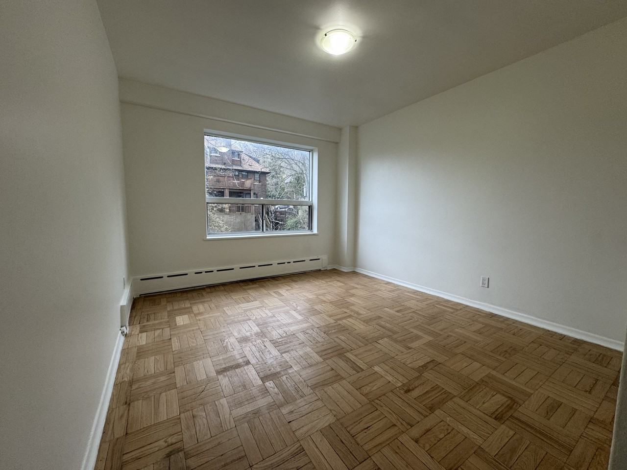 325A James Street South #206 - Photo 6 of 8