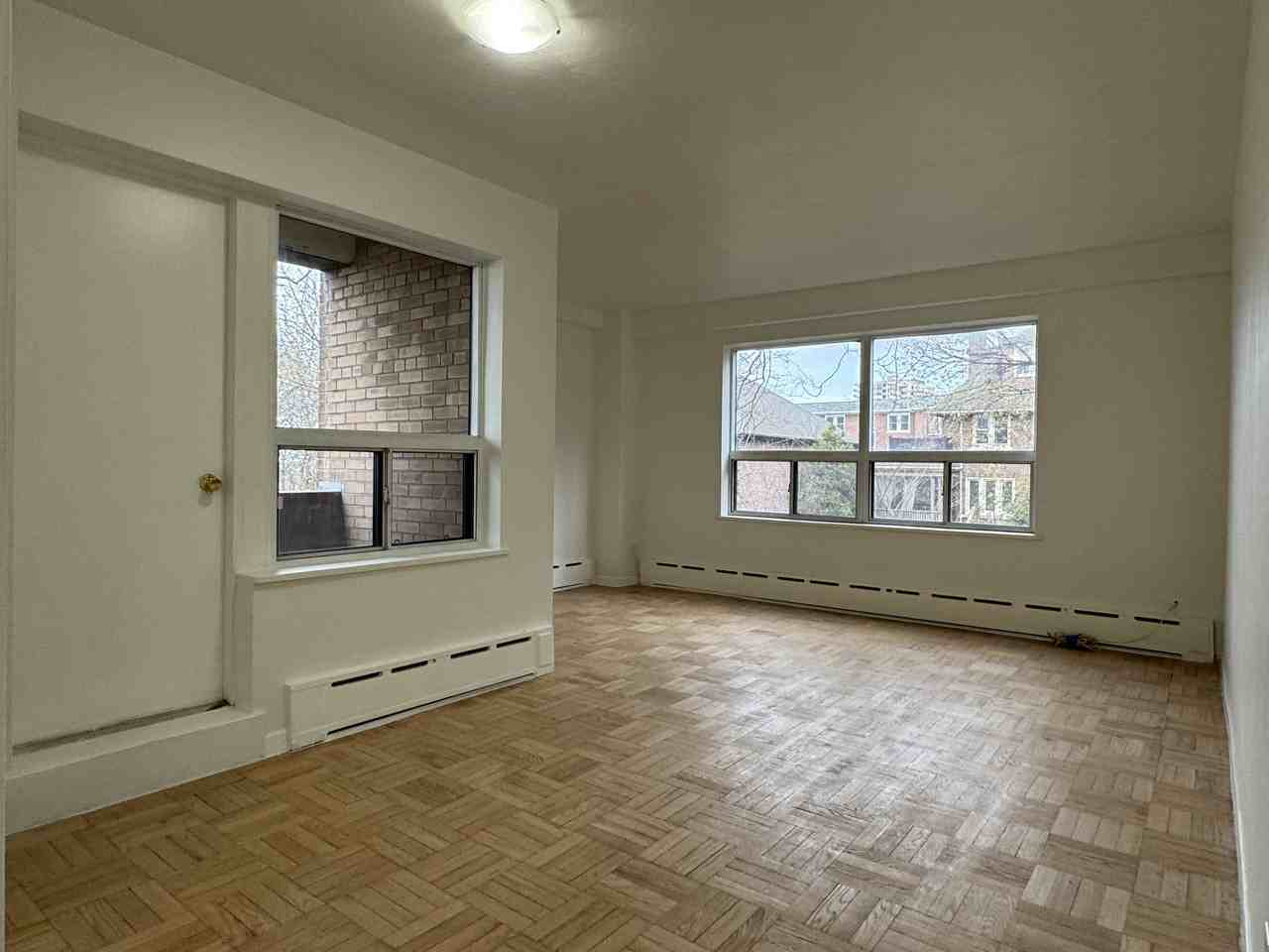 325A James Street South #206 - Photo 3 of 8