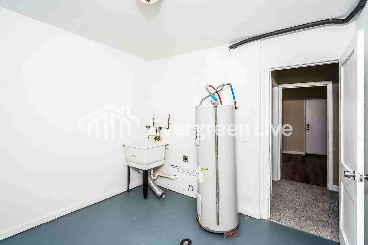 3532 N 77th St - Photo 6 of 15