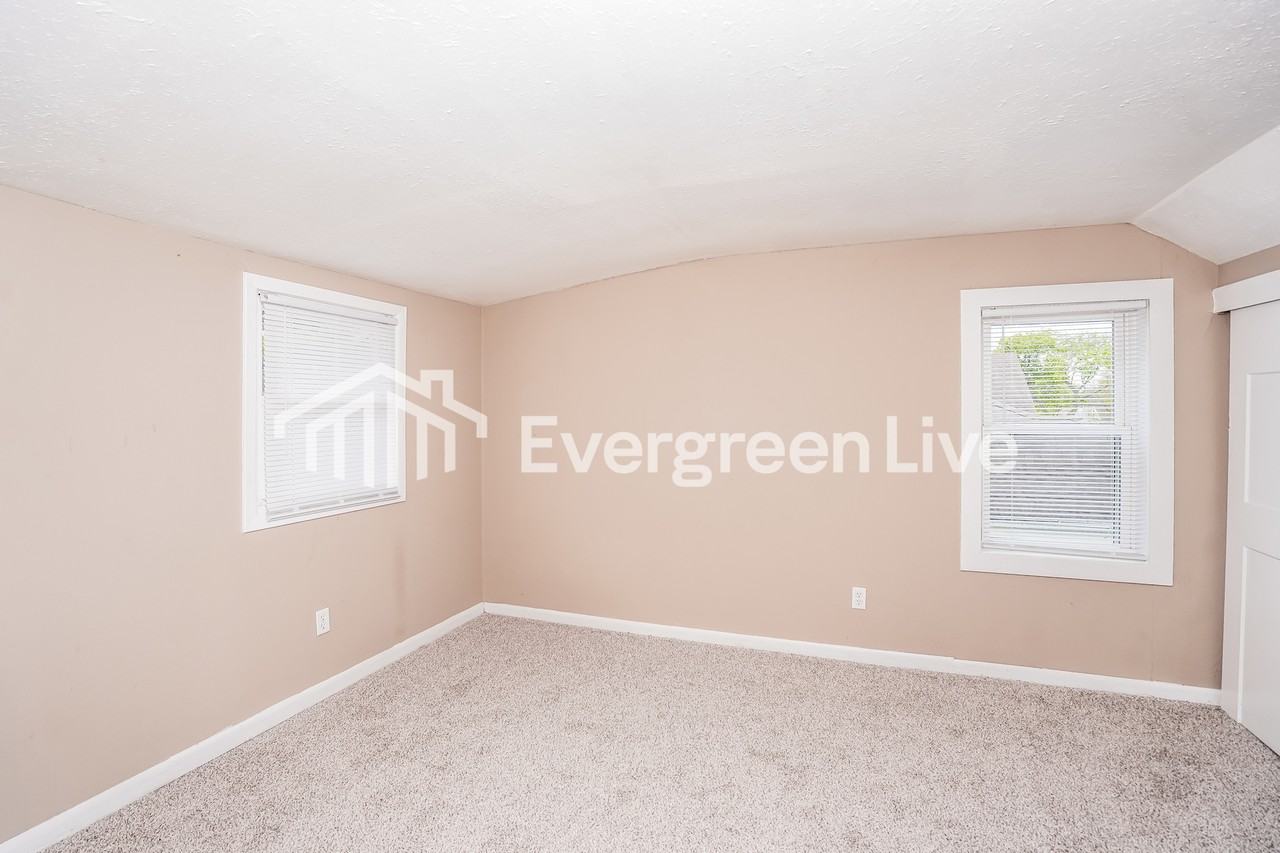 3532 N 77th St - Photo 7 of 15
