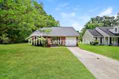 200 Greenlake Dr - Photo 1 of 1