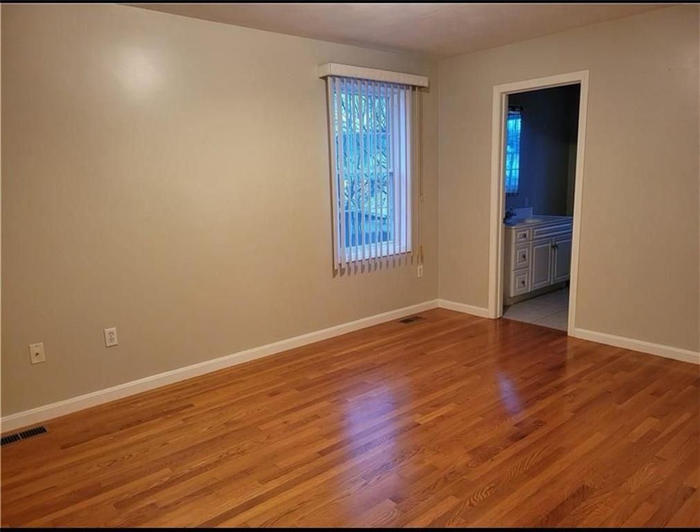 15 S Locust Ave ##1 - Photo 6 of 9