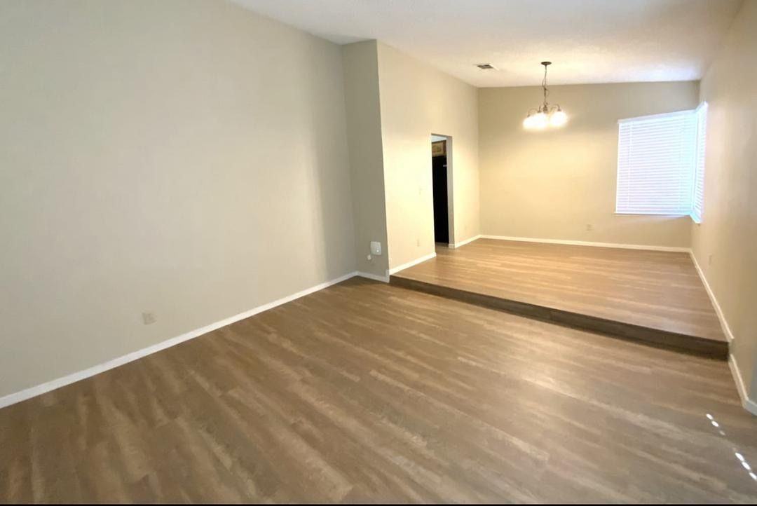 4921 Evergreen Glen Dr - Photo 2 of 10