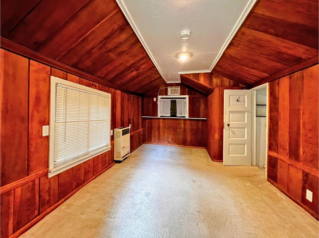 586 Los Rocas Dr - Photo 5 of 16