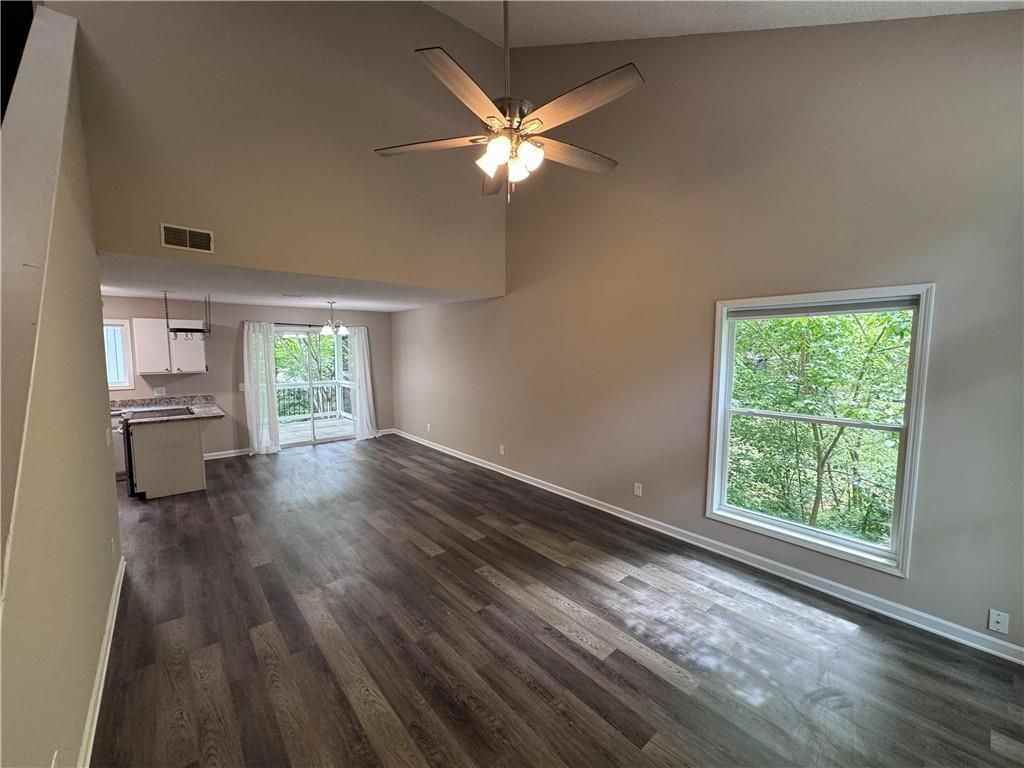 3912 Darryl Ln - Photo 4 of 20