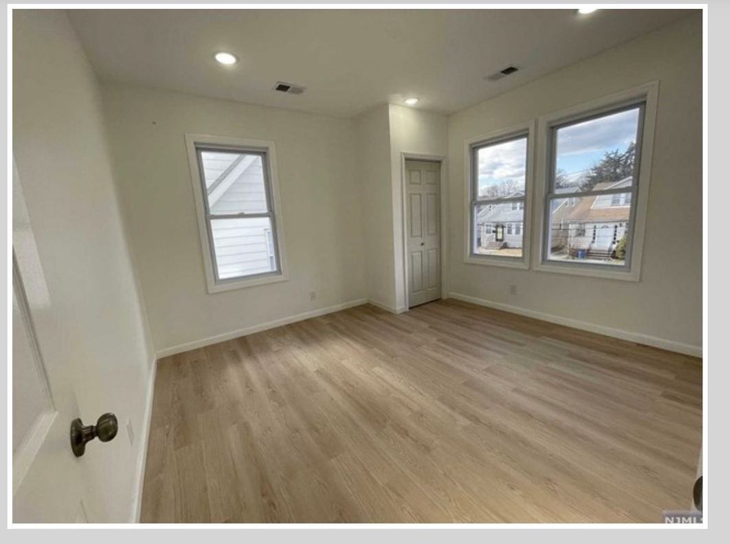 82 Jacoby St ##2 - Photo 7 of 7