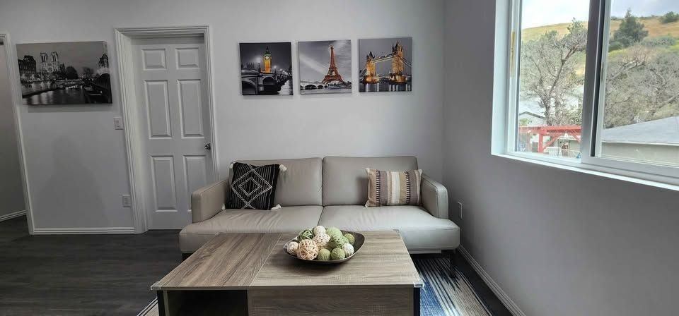 2912 1/2 Lincoln Park Ave ##1/2 - Photo 4 of 21