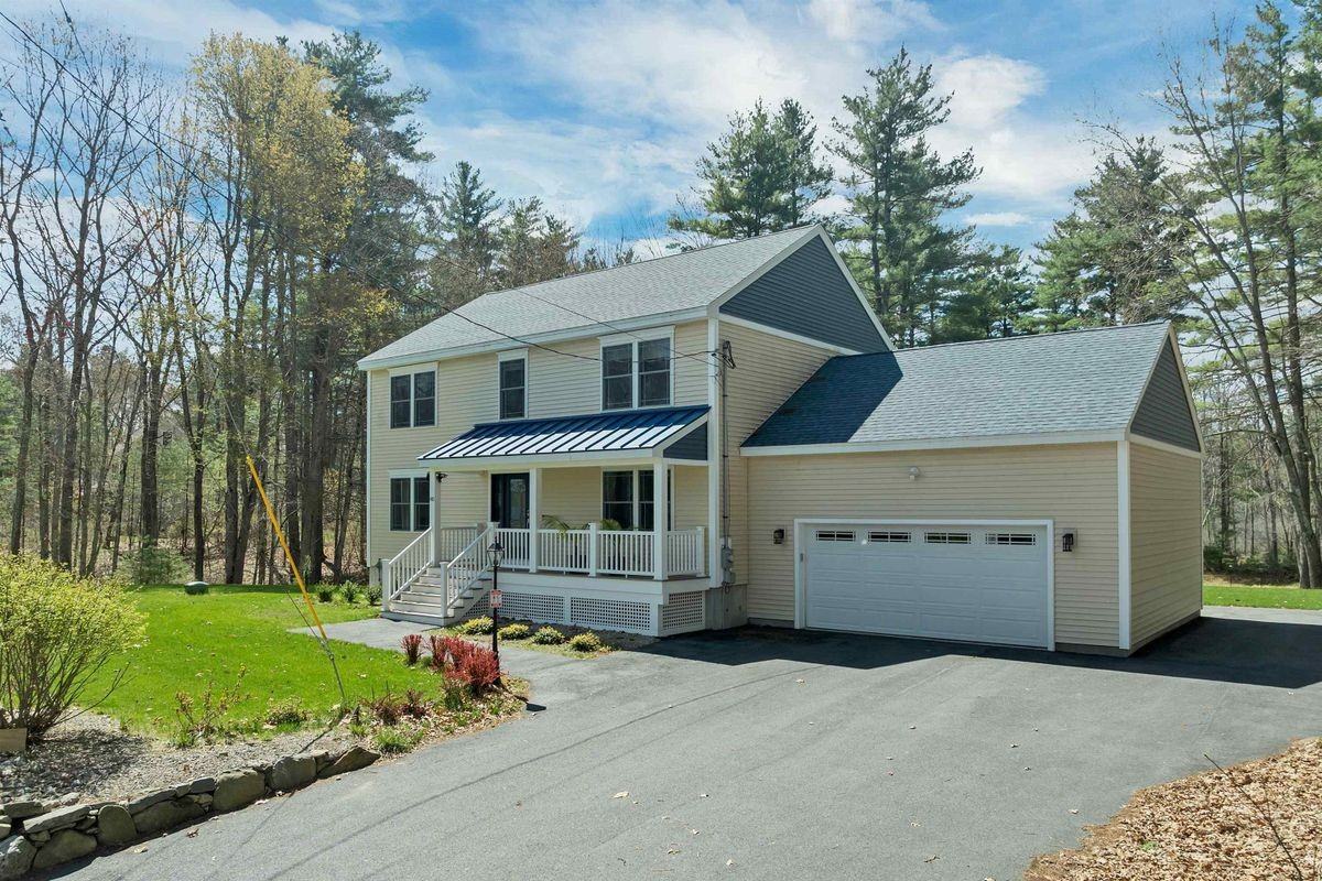40 Mary Ann Ave - Photo 2 of 50