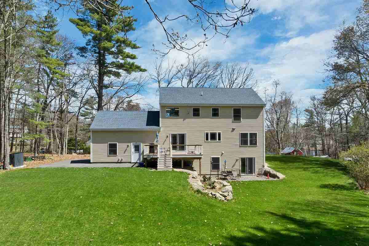 40 Mary Ann Ave - Photo 6 of 50