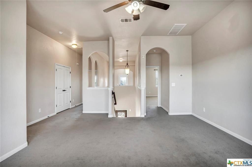 6900 Deorsam Loop - Photo 2 of 40