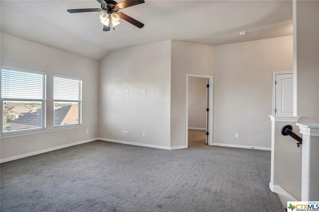 6900 Deorsam Loop - Photo 3 of 40