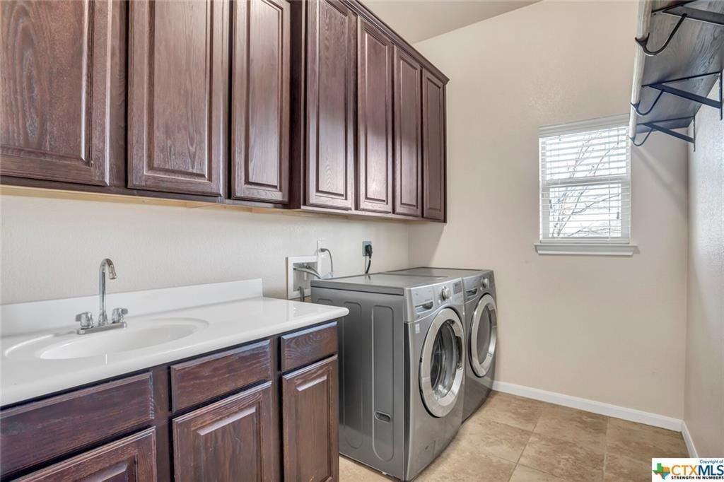 6900 Deorsam Loop - Photo 6 of 40