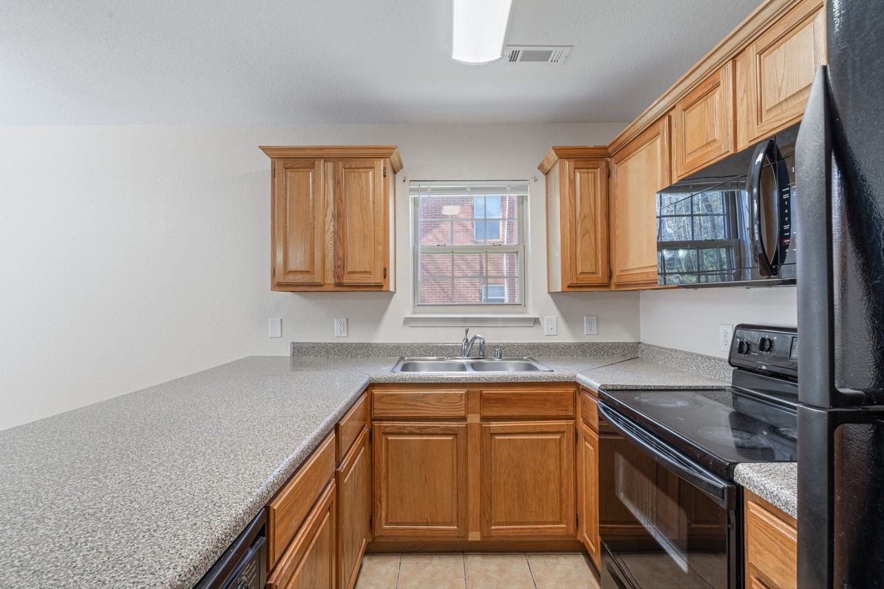 2431 Bowman Dr #2431A - Photo 7 of 15